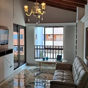 https://laureles-401.colombiamedellinhotels.com
